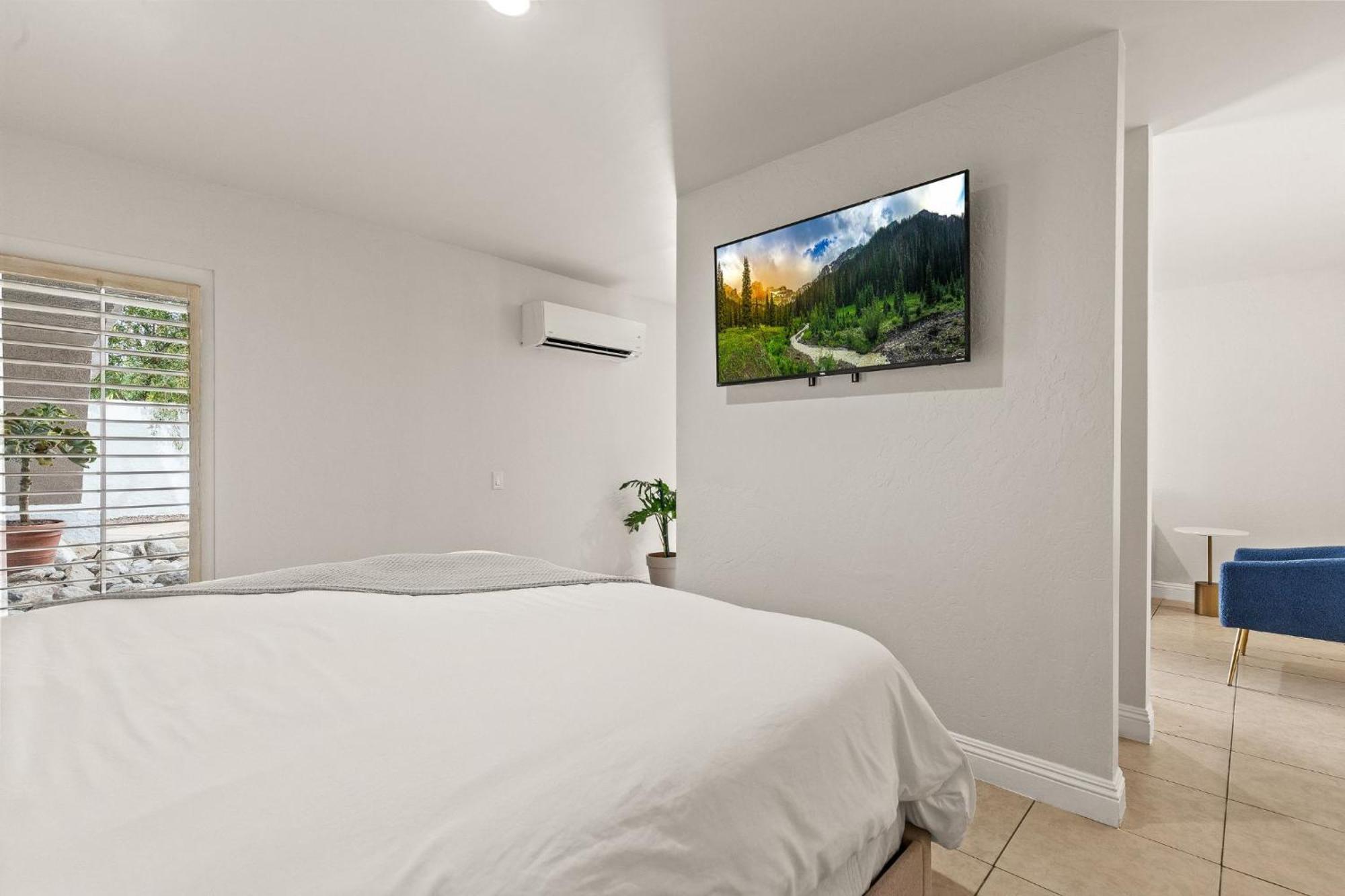 Casa Oliver Hotel & Resort - A Men'S Clothing Optional Resort In بالم سبرينغس المظهر الخارجي الصورة