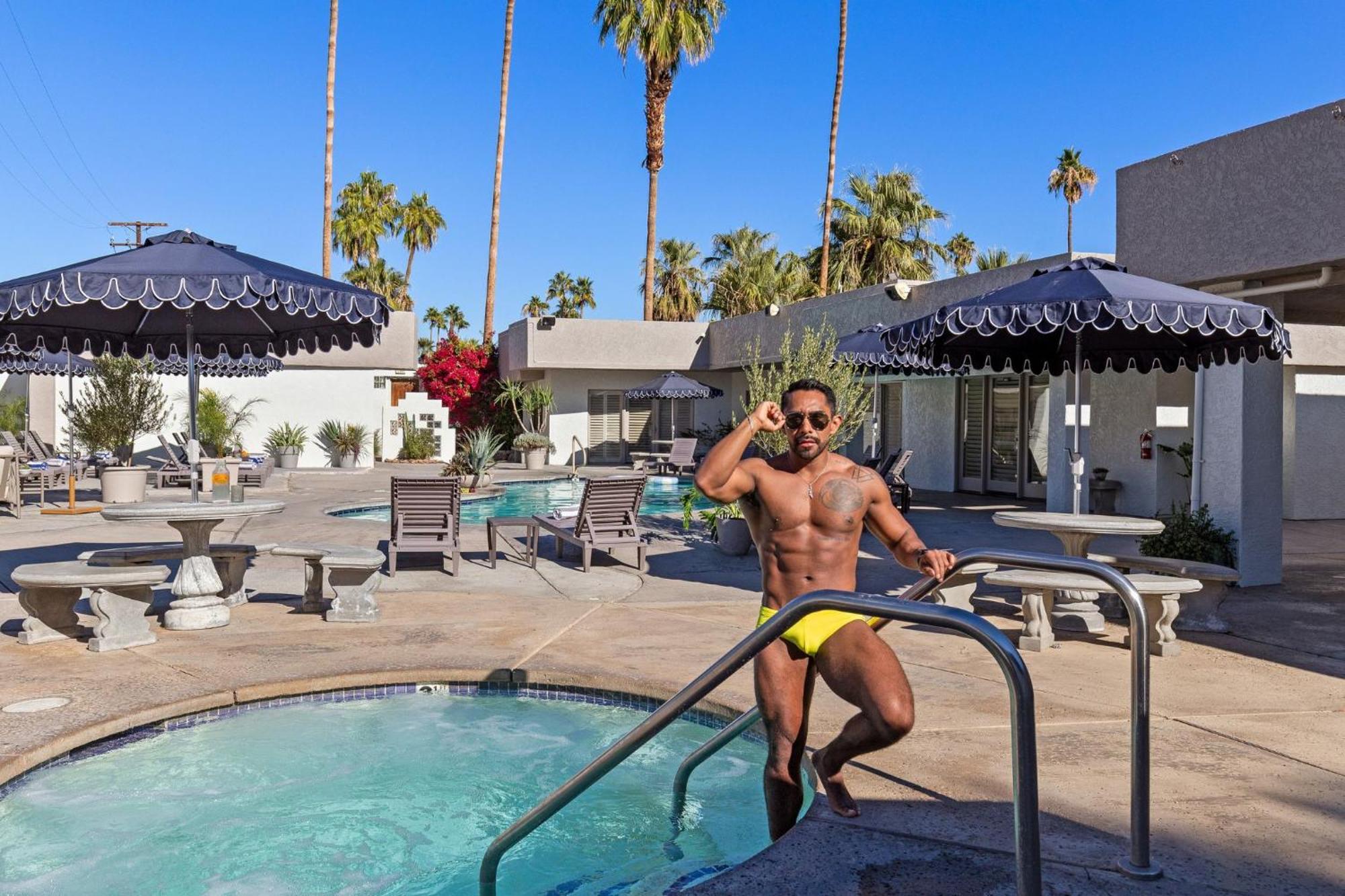 Casa Oliver Hotel & Resort - A Men'S Clothing Optional Resort In بالم سبرينغس المظهر الخارجي الصورة