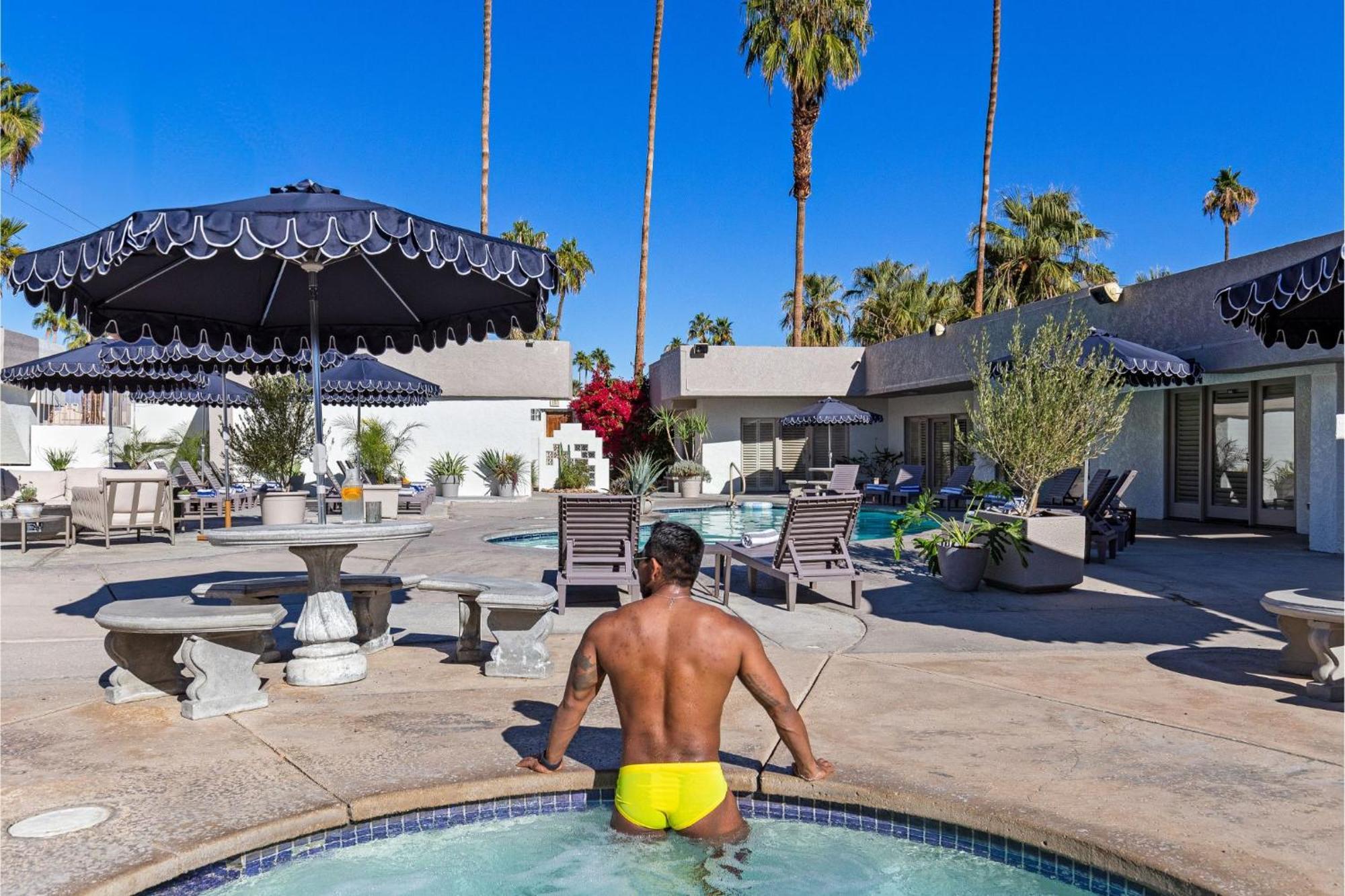 Casa Oliver Hotel & Resort - A Men'S Clothing Optional Resort In بالم سبرينغس المظهر الخارجي الصورة