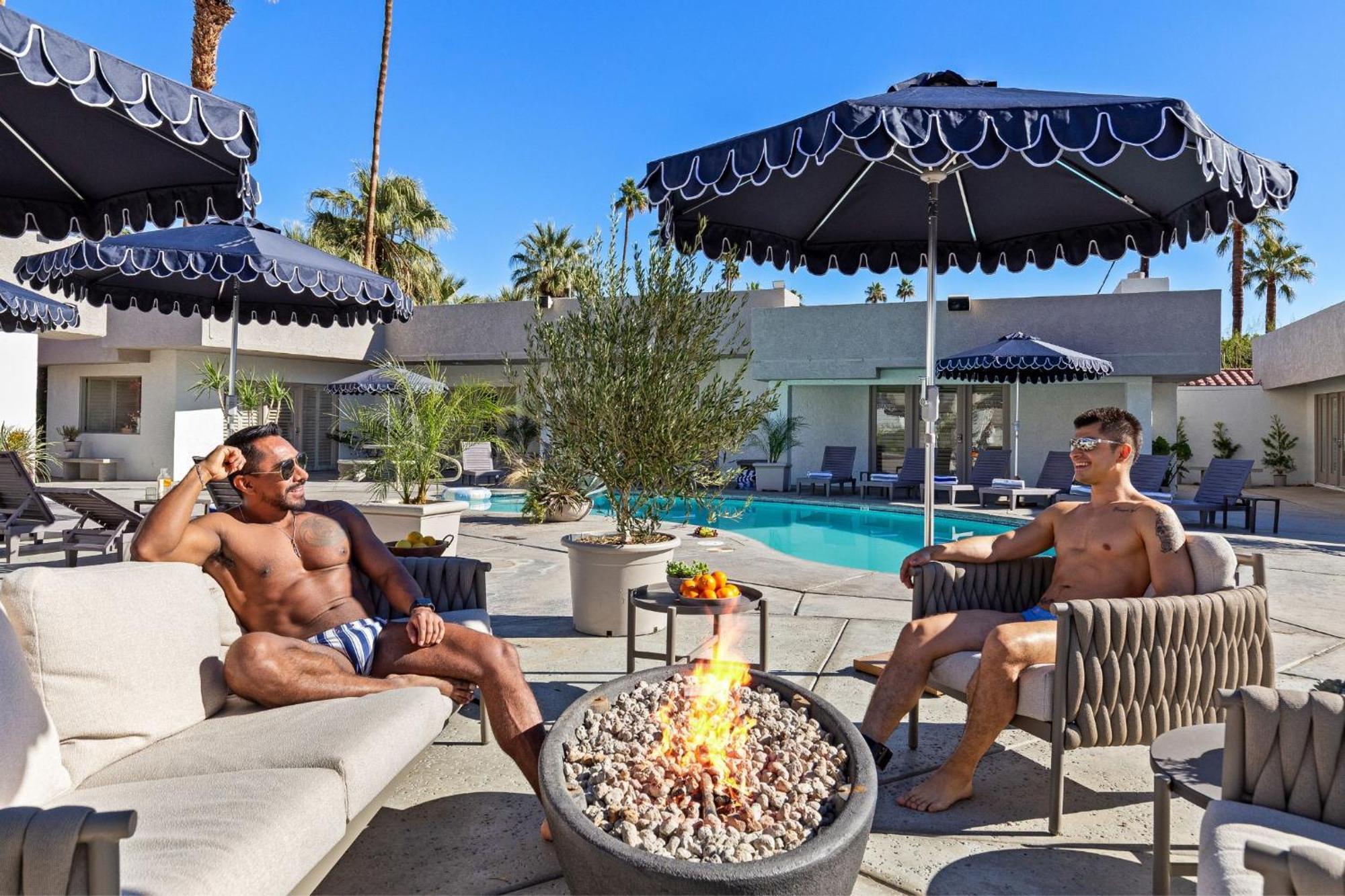 Casa Oliver Hotel & Resort - A Men'S Clothing Optional Resort In بالم سبرينغس المظهر الخارجي الصورة