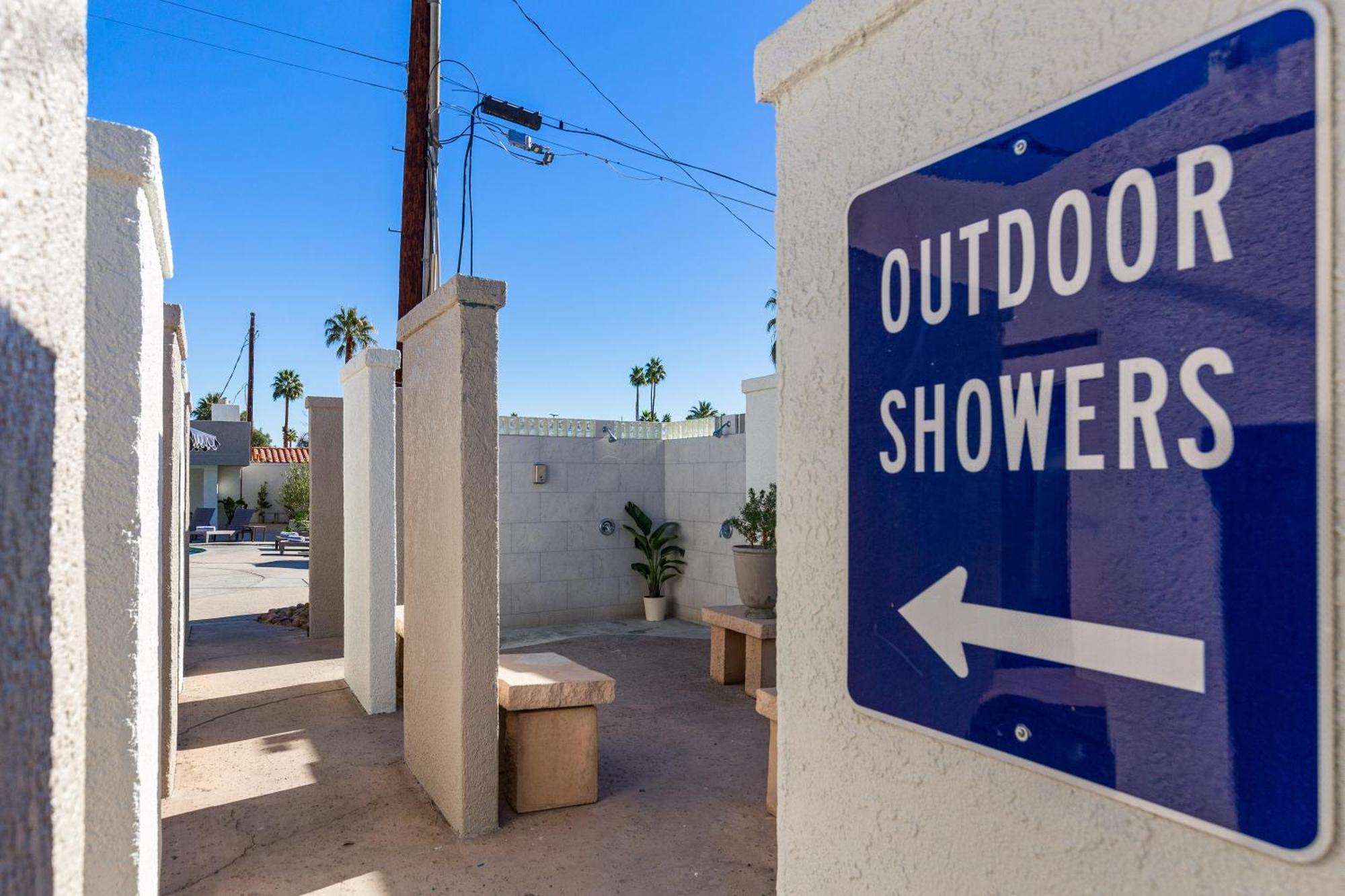 Casa Oliver Hotel & Resort - A Men'S Clothing Optional Resort In بالم سبرينغس المظهر الخارجي الصورة