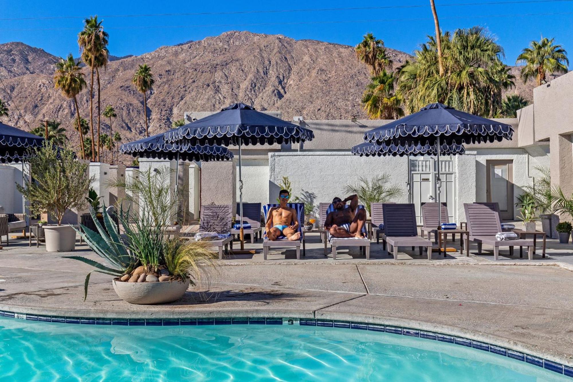 Casa Oliver Hotel & Resort - A Men'S Clothing Optional Resort In بالم سبرينغس المظهر الخارجي الصورة