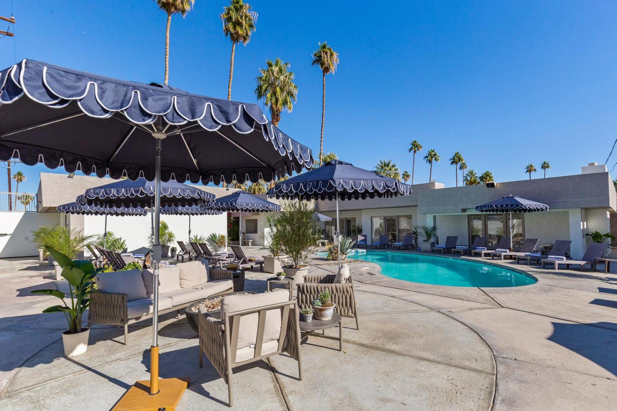 Casa Oliver Hotel & Resort - A Men'S Clothing Optional Resort In بالم سبرينغس المظهر الخارجي الصورة